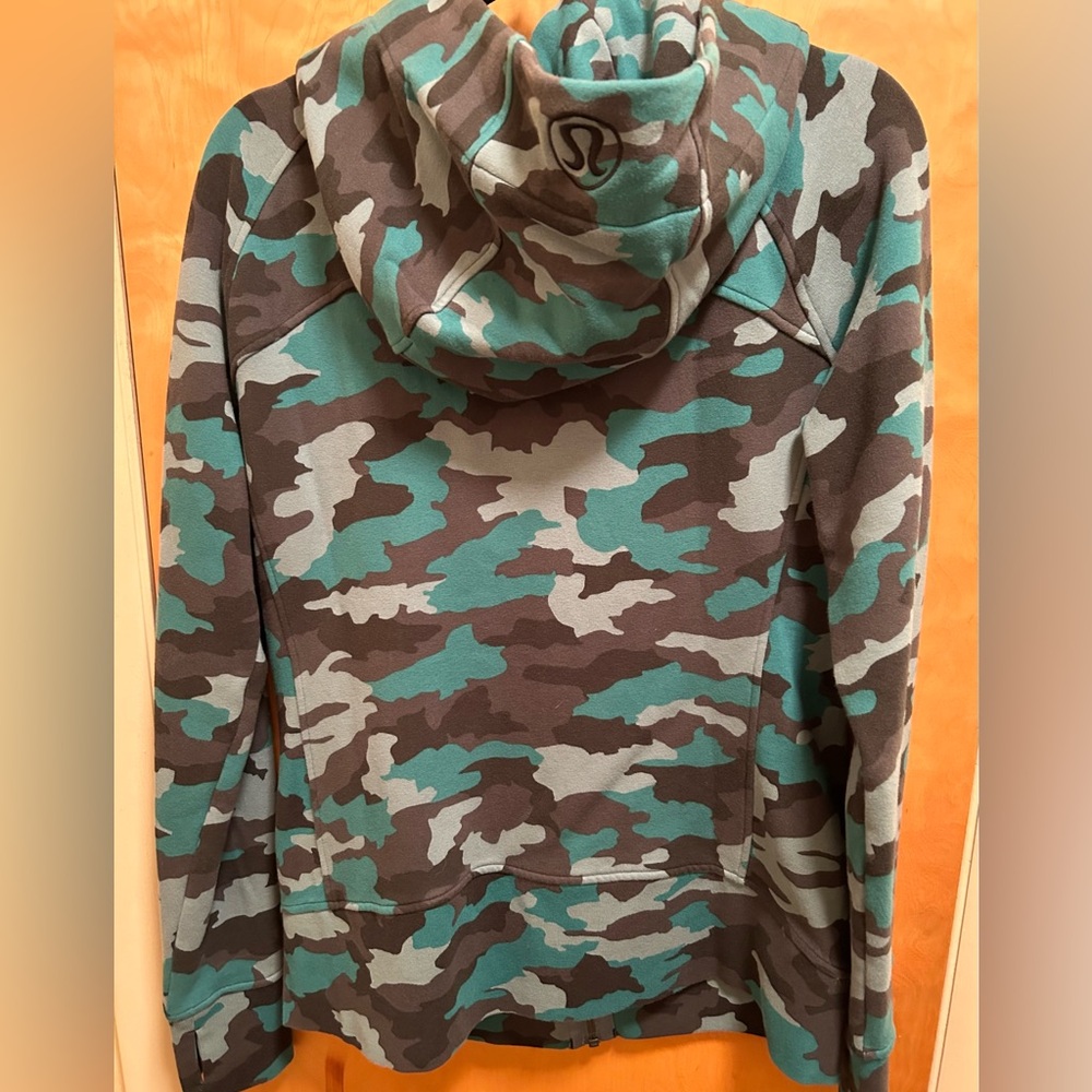 Lululemon Scuba Full-Zip Camo Hoodie, NWOT